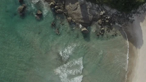 Look down shot of beach in Brazil Video stock 101689346