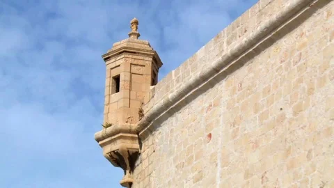 Look out post at Fort St Angelo. 스톡 동영상 98243003