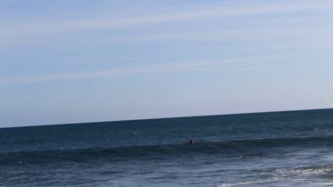 Look towards the blue ocean with waves Video stock 119282483