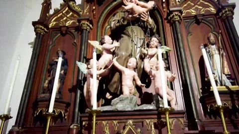 Looking up in the altar on the church Vidéo 244050680