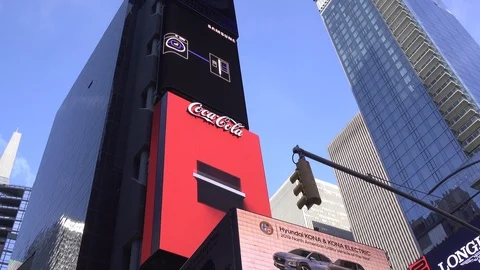 Looking up at Coca Cola advertisement screen in Times Square 4k Stock-Footage 111274227