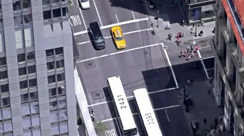 Looking Down on Cabs and Buses 動画素材 11408231