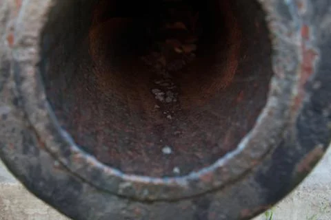 Looking down a cannon barrel Stock-Fotos