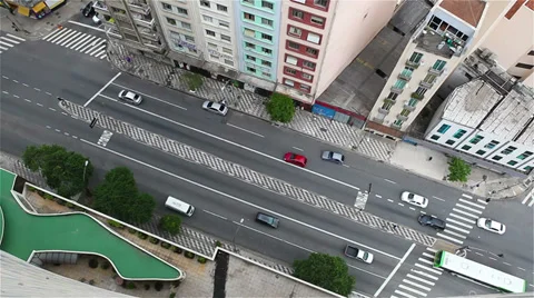 Looking down on city traffic Video stock 39570275