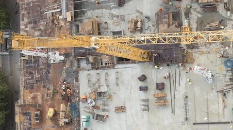 Looking down on the condo construction site Video stock 51767942