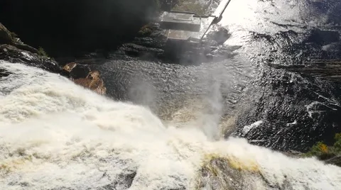 Looking down the Montmorency Falls in Quebec City 스톡 동영상 62649223