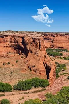 Looking down into part of Canyon De Chelly, Arizona Foto stock