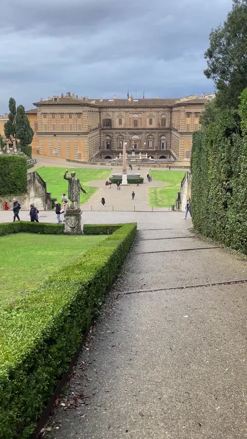 Looking down to the Pitti Palace from The Boboli Gardens, Florence, Italy Stockbeeldmateriaal 263257064