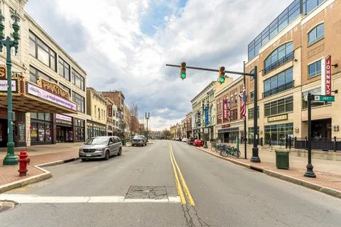 Looking down State Street in Schenectady, NY Stock Photos