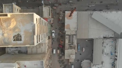 Looking Down At Street In Between High Rise Apartment In Karachi With Vídeo Stock 162954383