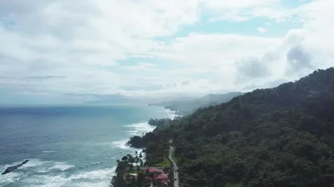 Looking down at waves crashing on Yarra Beach, Trinidad 스톡 동영상 249272865