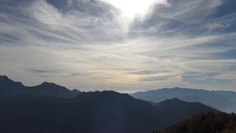 Looking from the Grigna to Lake Como Vídeo Stock 142583390