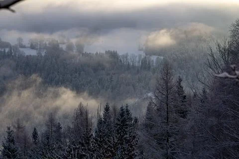 Looking out over the valley during sunrise Stock Photos
