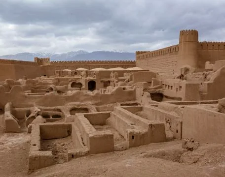 Looking Over Top of Foundations of Rayen Castle Foto stock