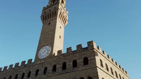 Looking up Piazza della Signoria Vidéo 265707775