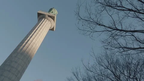 Looking up at The Prison Ship Martyr's Monument Vídeo Stock 263801520