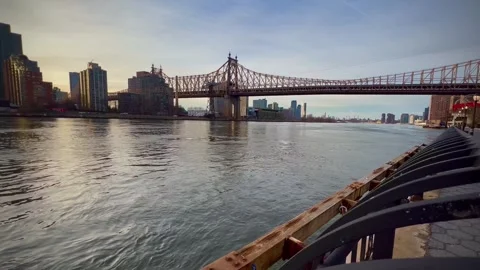 Looking at Queensboro bridge and Long Island city from Manhattan Vídeos de archivo 301389713