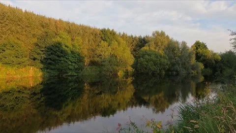 Looking up the River Teviot during an evening in late summer Stock-Footage 207574203