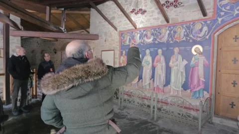 Looking at Saints in a Monastery Video stock 150600420