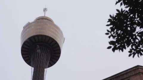 Looking up at a sky scraper Stock Footage 106592302