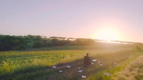 Looking for solution. Young businessman with computer in the middle of the Vídeo Stock 76686866