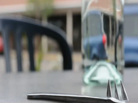 Looking through the glass 2 Vídeos de archivo 12284839