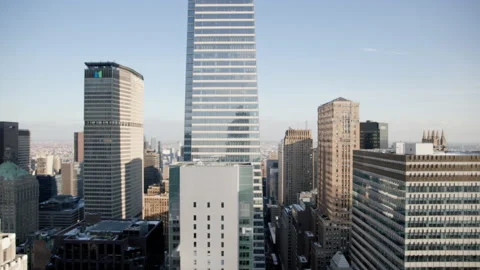 Looking towards East side midtown from high up Vídeos de archivo 170024113