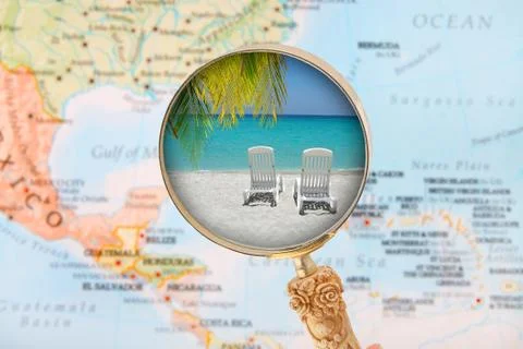 Looking in on a tropical beach Foto stock