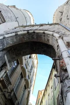 Looking up under a old arch Stock-Fotos