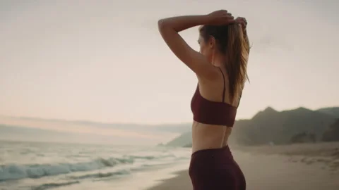 Looking for wave Stock Footage 136425040