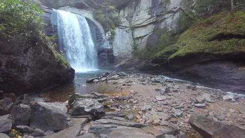 LookingGlass WaterFall NC Video stock 163996042