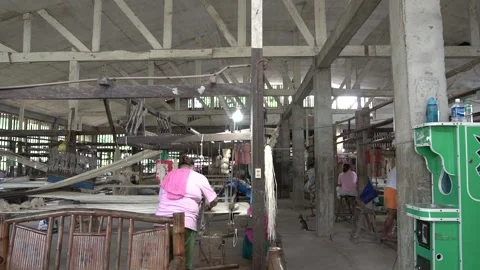 Loom weaving in Bohol, Philippines Stock Footage 229655985