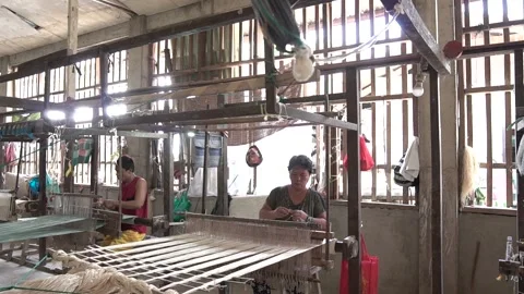 Loom weaving in Bohol, Philippines Stock Footage 229659294
