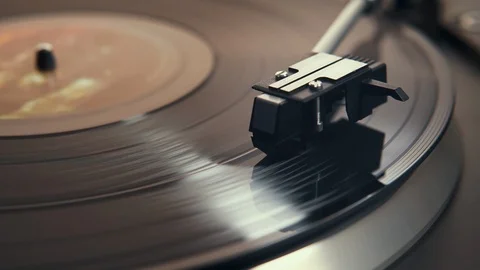 Loop-able animation. Turntable vinyl record player. Needle on a vinyl record Stock Footage 91622771