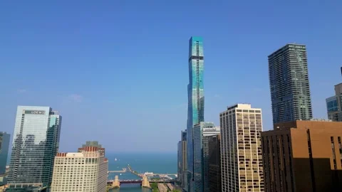 The loop along with Chicago downtown is second largest business district in USA. Video stock 254911716