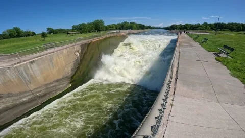 Loop of the outflow of Saylorville Lake Dam on the Des Moines River in Stock Footage 284063732