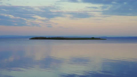 Loop video of Ocean beach sunrise and colorful sky with clouds Video stock 196007870
