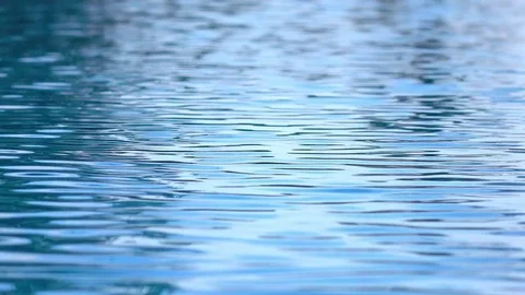 Loopable video of waving water in 4K 스톡 동영상 80688752