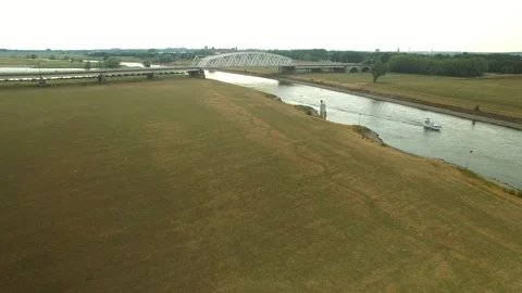 Loopgraaf Video stock 107196062