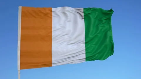 Looping flag for Côte d’Ivoire on flag pole, blowing beautifully in the wind. Vídeos de archivo 79773633