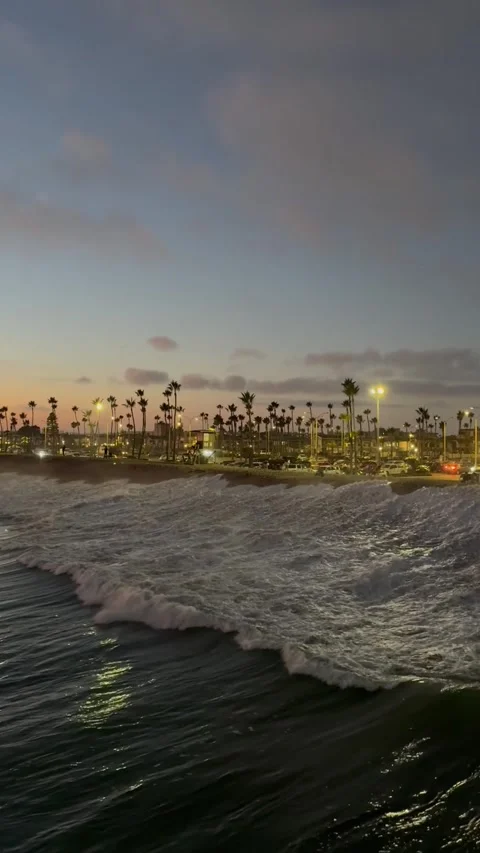 Looping Ocean Wave at Sunset - Balboa Pier,  California Video stock 310641156