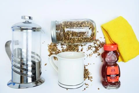 Loose Leaf Tea Burdock Root Tea and Honey steep digestion health Stock Photos