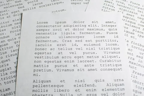 Lorem ipsum dolor sit amet concept. selective focus photo of paper sheets Foto stock