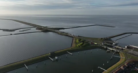 The Lorentz locks are a lock complex in the Afsluitdijk at Kornwerderzand . The 스톡 동영상 305433768