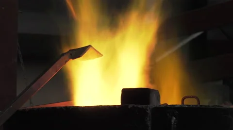 Lost wax bronze casting in a foundry Video stock 60037252