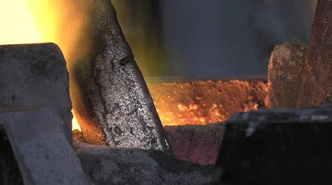 Lost wax bronze casting in a foundry Video stock 60038587