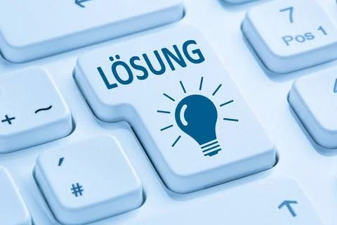 Lösung finden Problem Konflikt Button Computer Tastatur blau Lösung finden. Stock Photos