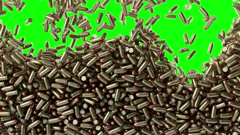 A lot bullets falling down. Ammunition drooping and stacking. Vídeo Stock 278650781