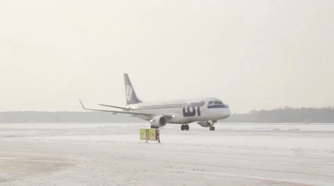 LOT - Polish Airlines Stock Footage 60128564