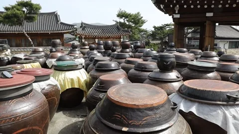 A lot of pottery in the yard Video stock 310152626